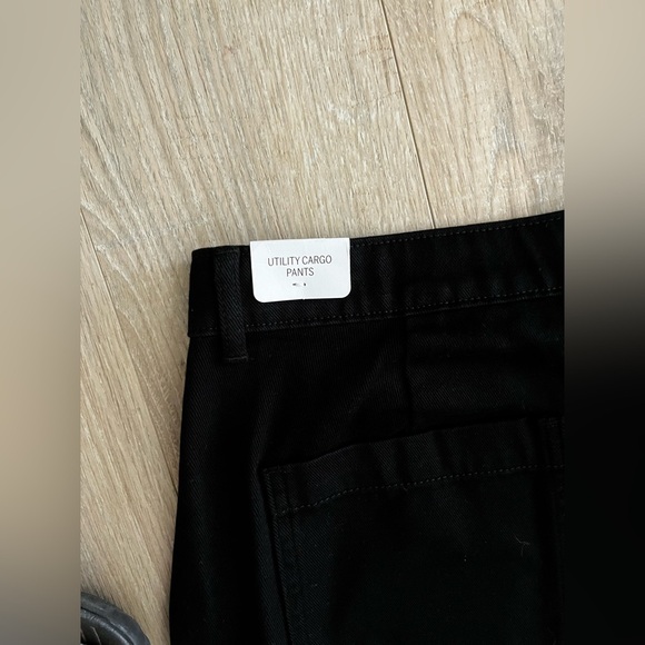 NWT Victoria’s Secret Pink Utility Cargo Pants Black - Size XL - Picture 9 of 11
